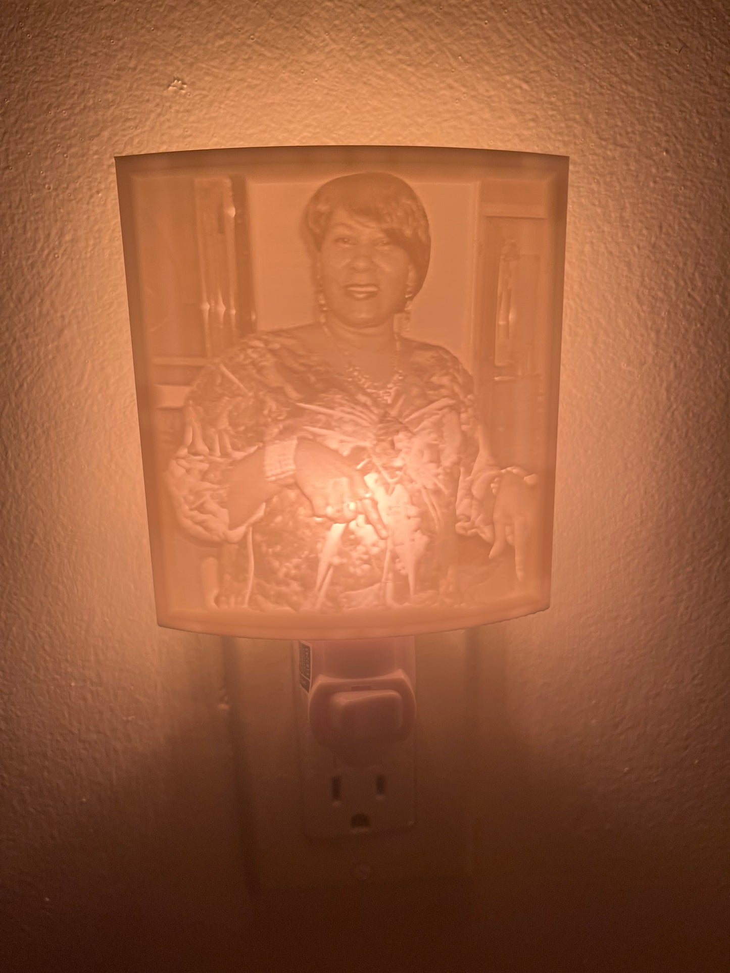 Custom 3D Night Light (Lithophane)