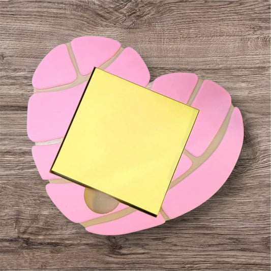 Concha Heart Sticky Note Holder